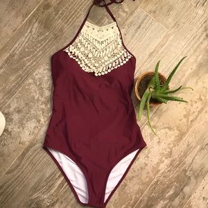 Cupshe One piece burgundy swimsuit size large